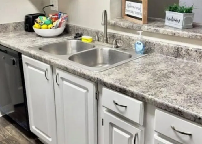 Beautiful And Comfortable 2br 2bath Chandler