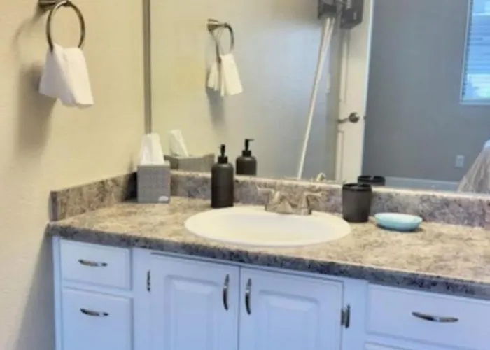 Beautiful And Comfortable 2br 2bath * Chandler